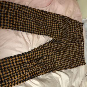 Houndstooth patterned pants